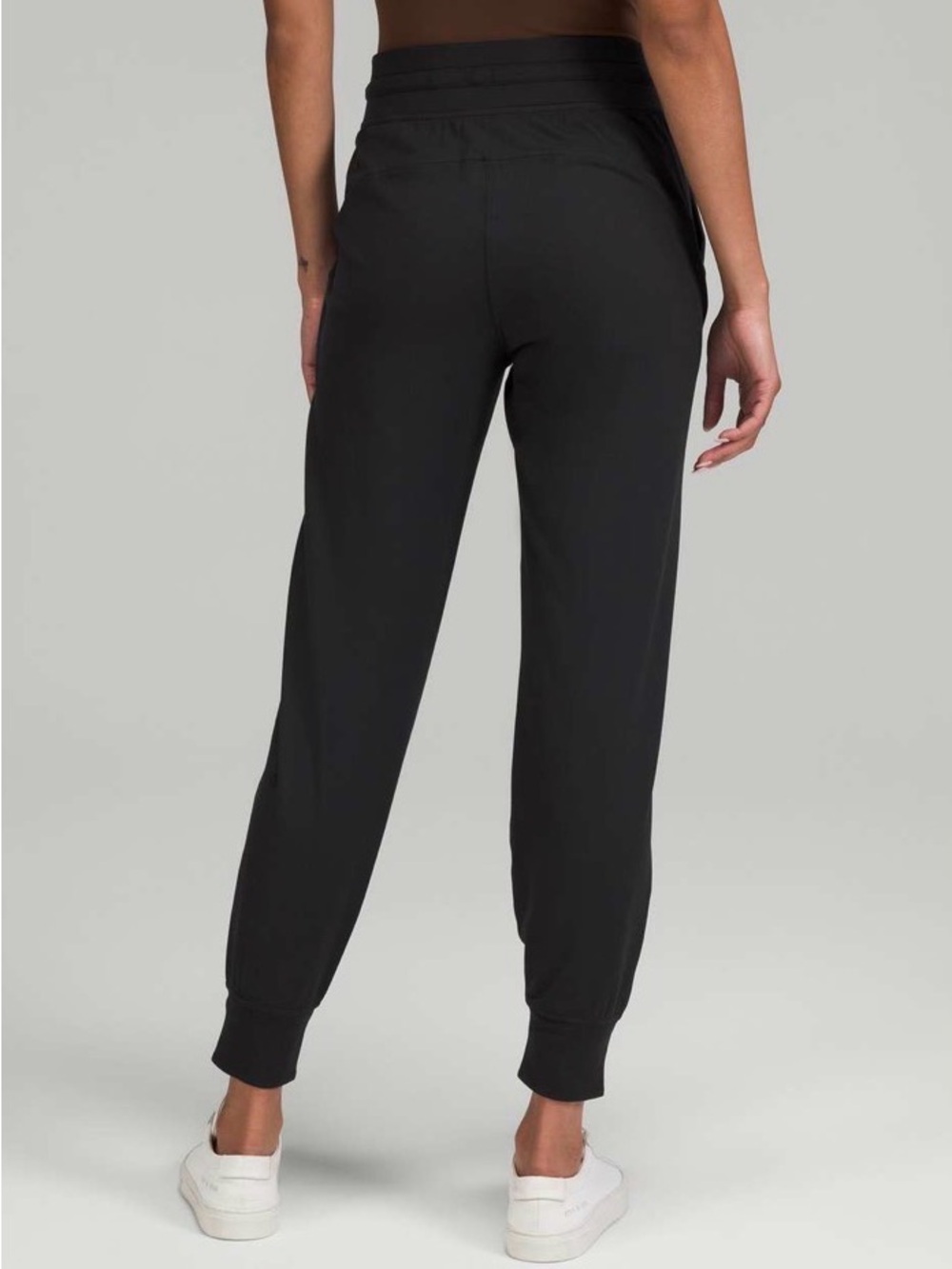 Lululemon Ready to Rulu High-Rise Jogger
Black Size 6